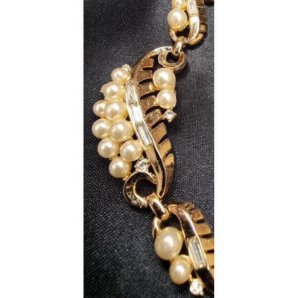 Vintage 1954 Trifari Necklace Signed Alfred Philippe Design Faux Pearls - Picture 5 of 8